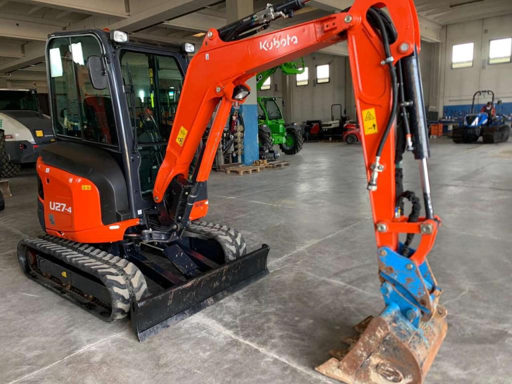 Kubota U27-4 Photo 2