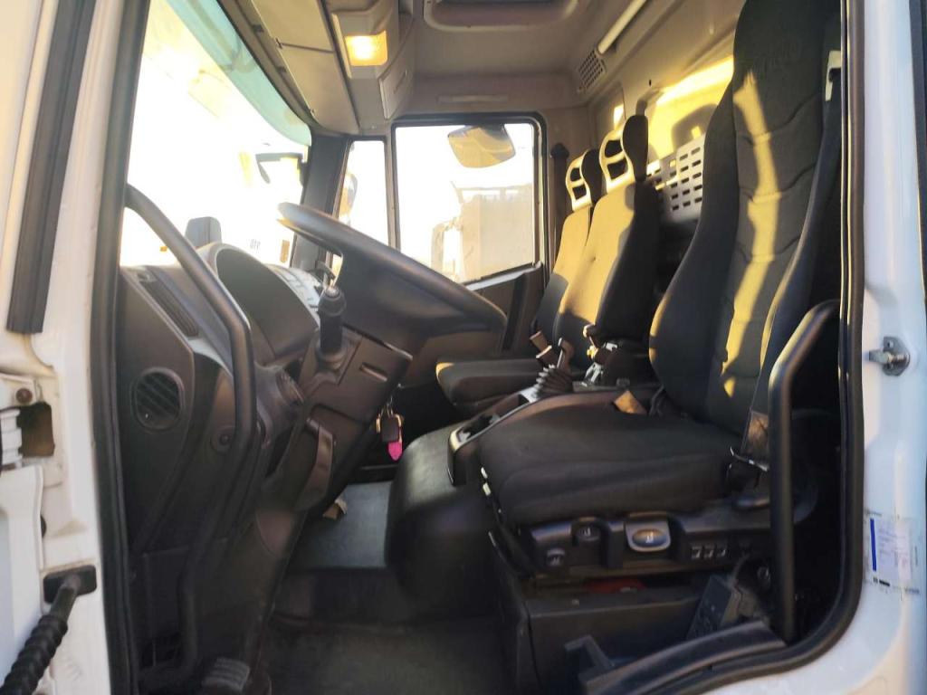 Iveco EUROCARGO 80-210 Photo 27