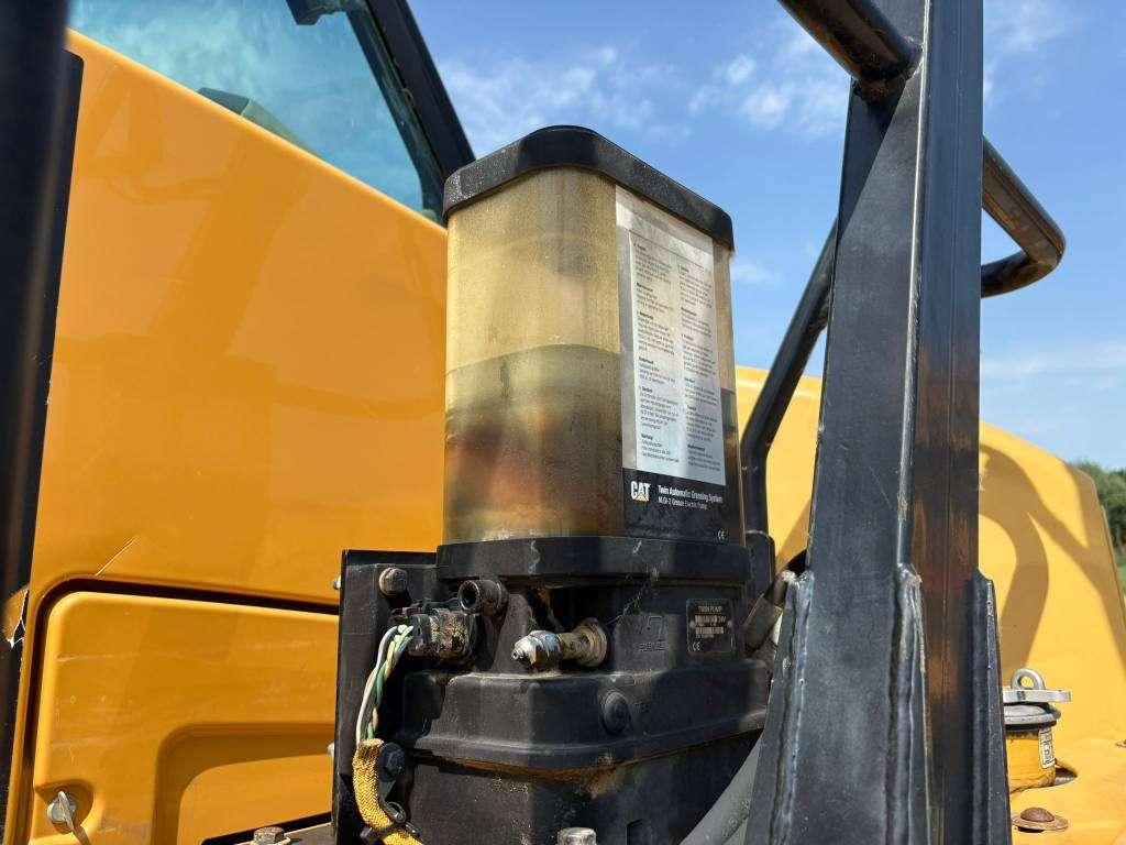 Caterpillar 730C2 Photo 16