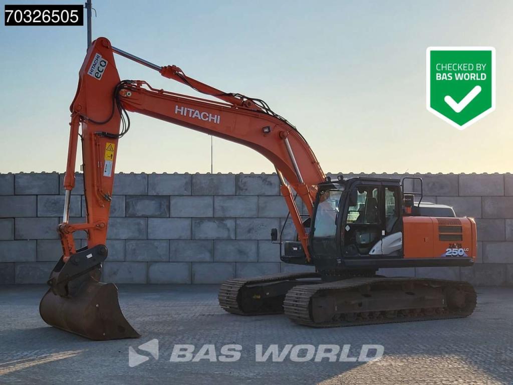 Hitachi ZX250 LC -6 Photo 1