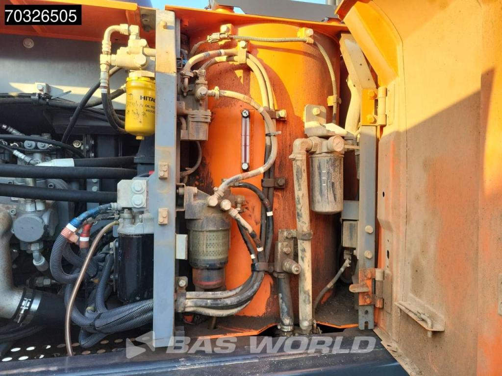 Hitachi ZX250 LC -6 Photo 20