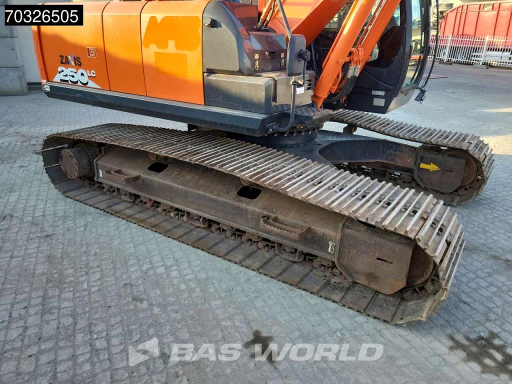 Hitachi ZX250 LC -6 Photo 27
