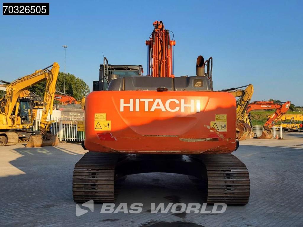 Hitachi ZX250 LC -6 Photo 3