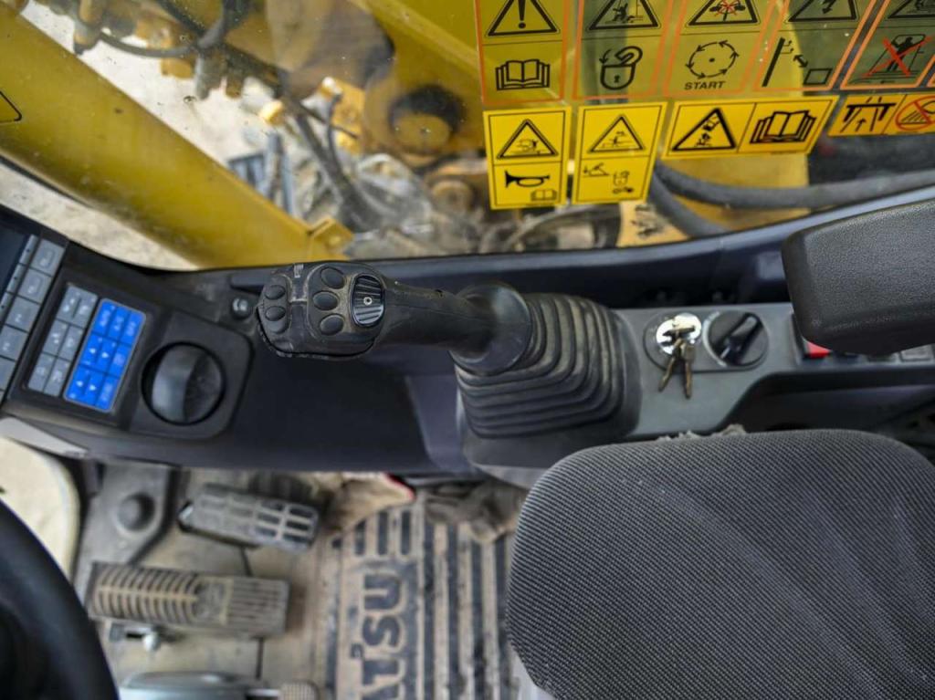 Komatsu PW148-10 Photo 19