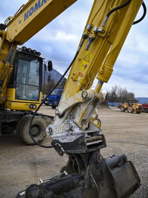 Komatsu PW148-10 Photo 8