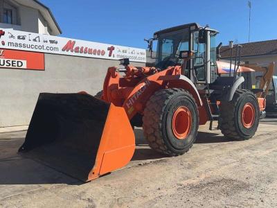 Hitachi ZW220 sold by Massucco T. Srl