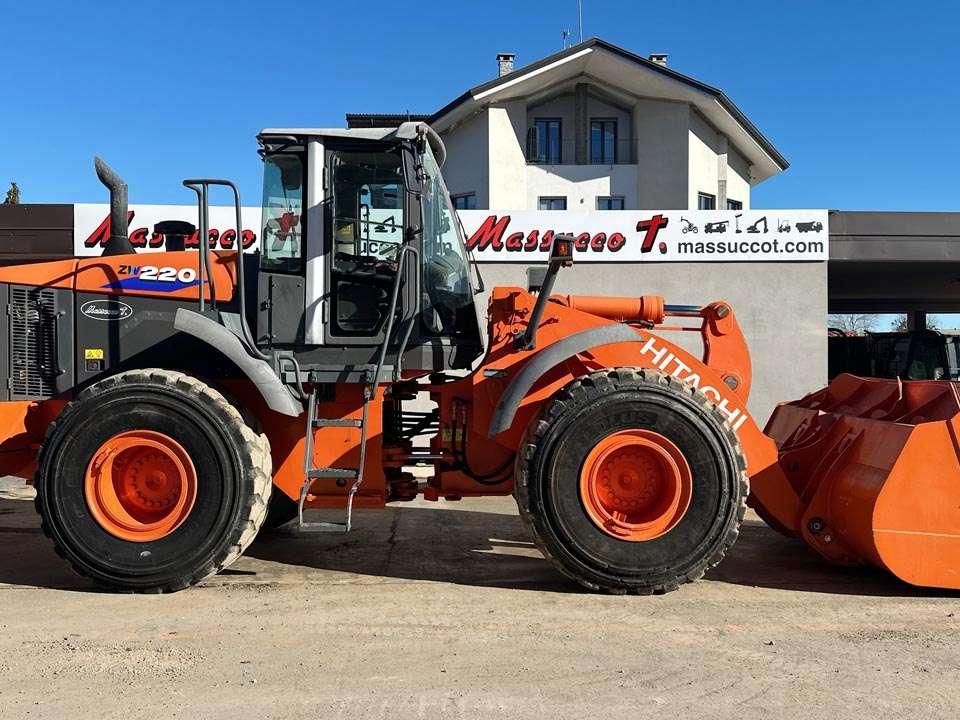 Hitachi ZW220 Photo 21