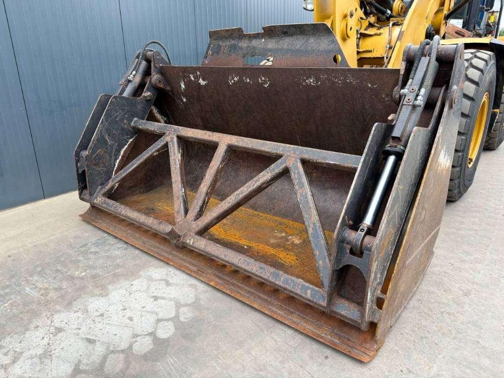 Caterpillar 930K Photo 26
