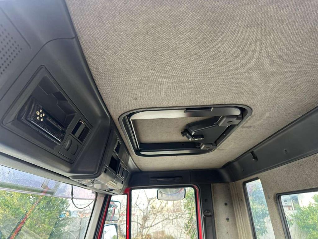 Iveco Eurotrakker 380 38 Photo 18