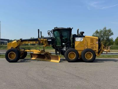 Caterpillar 140M3 sold by Big Machinery