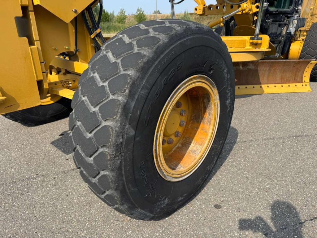 Caterpillar 140M3 Photo 12