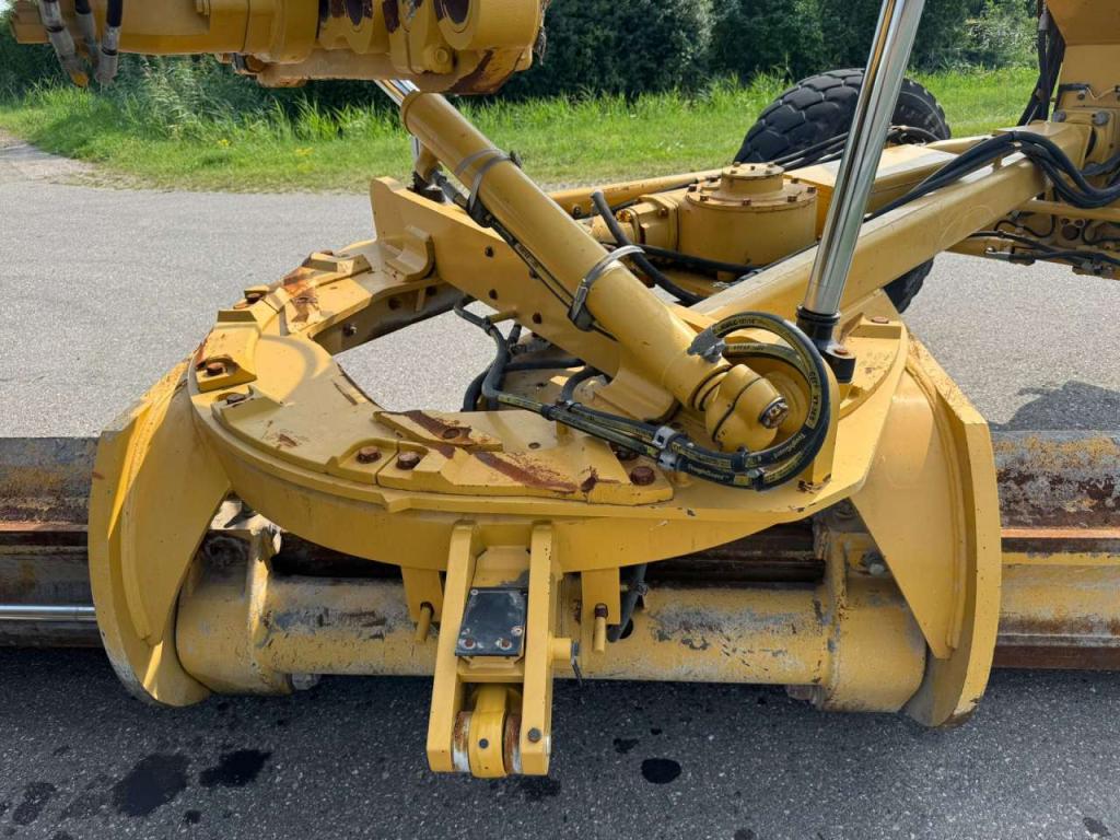 Caterpillar 140M3 Photo 15