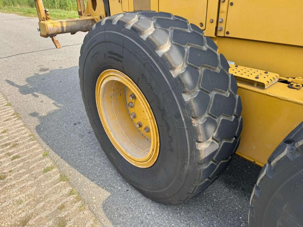 Caterpillar 140M3 Photo 18