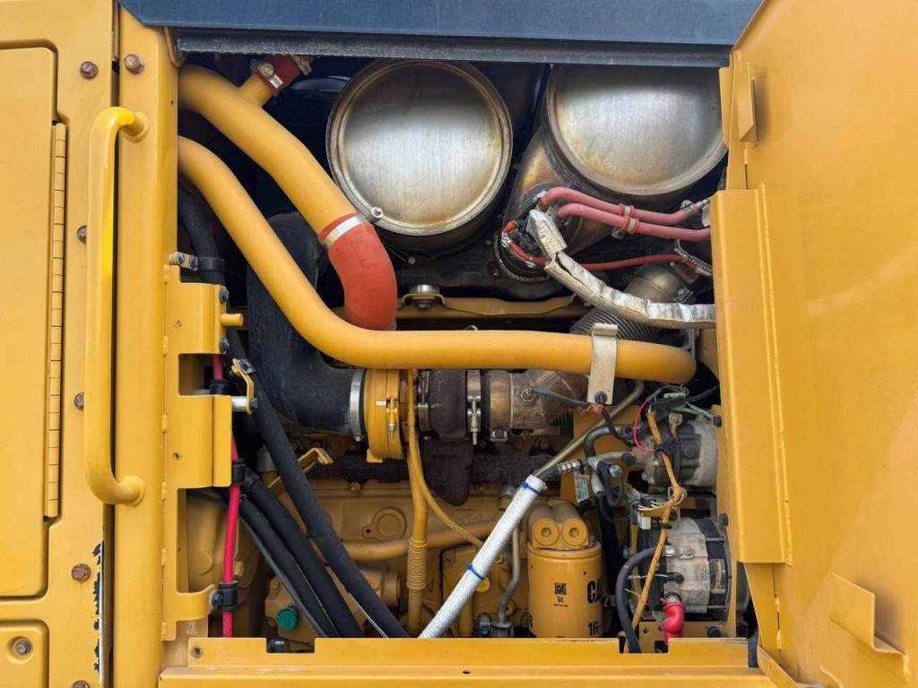 Caterpillar 140M3 Photo 19