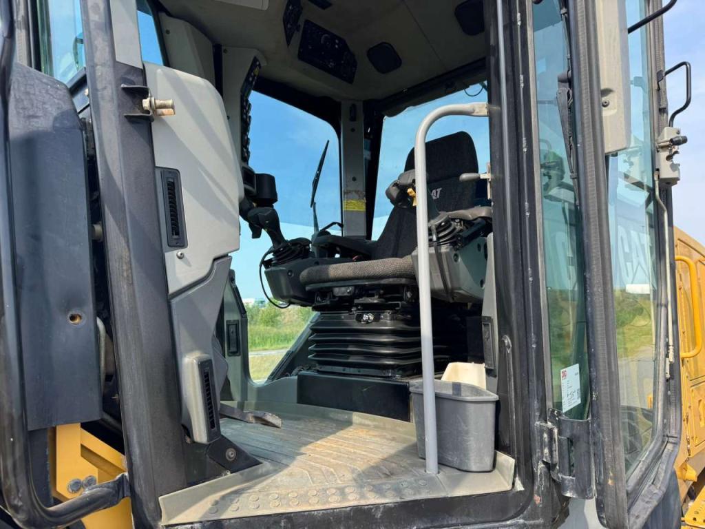 Caterpillar 140M3 Photo 22