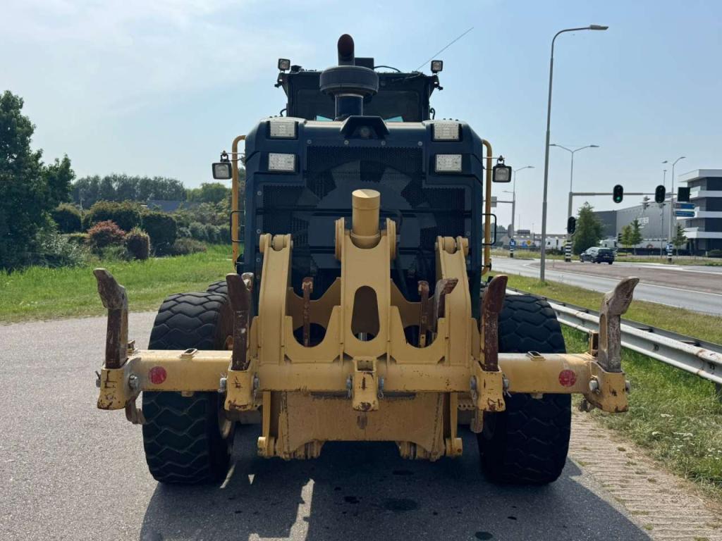Caterpillar 140M3 Photo 7