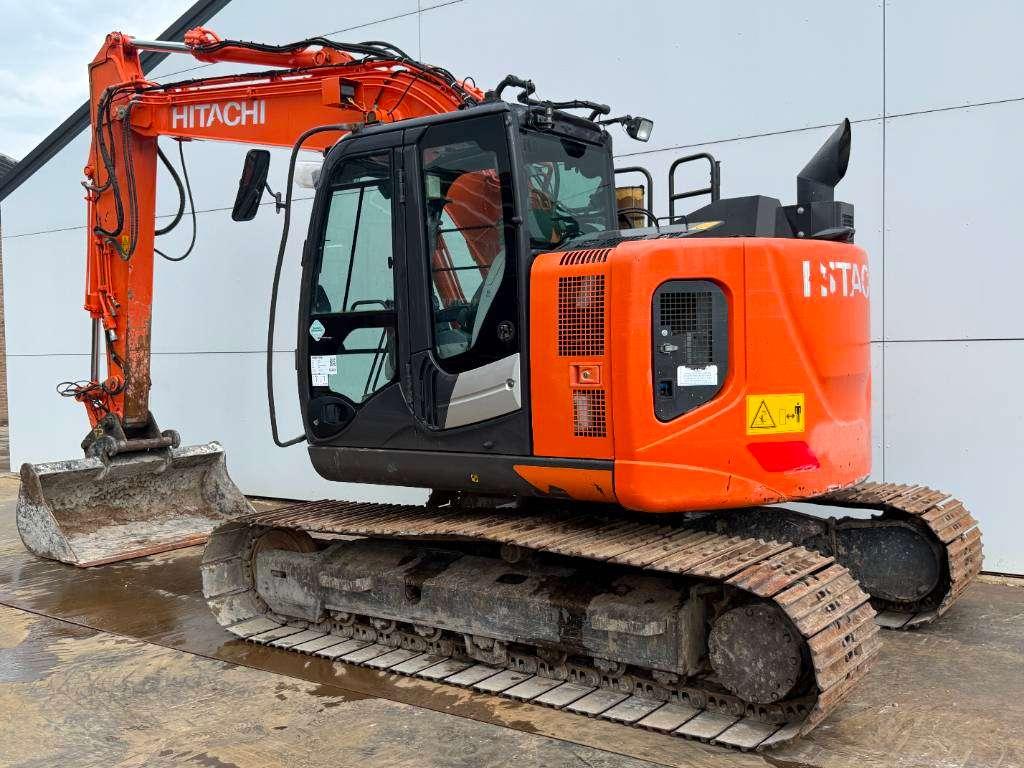 Hitachi ZX135US-6 - Quick Coupler / Automatic Greasing Photo 3