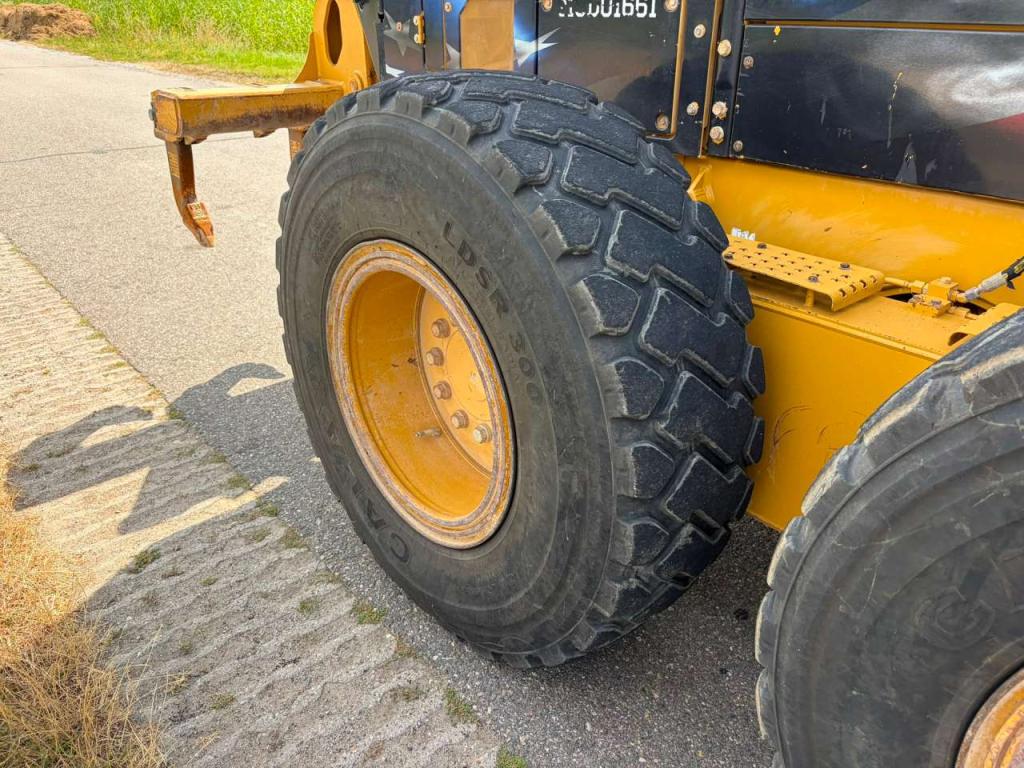 Caterpillar 140M2 Photo 15