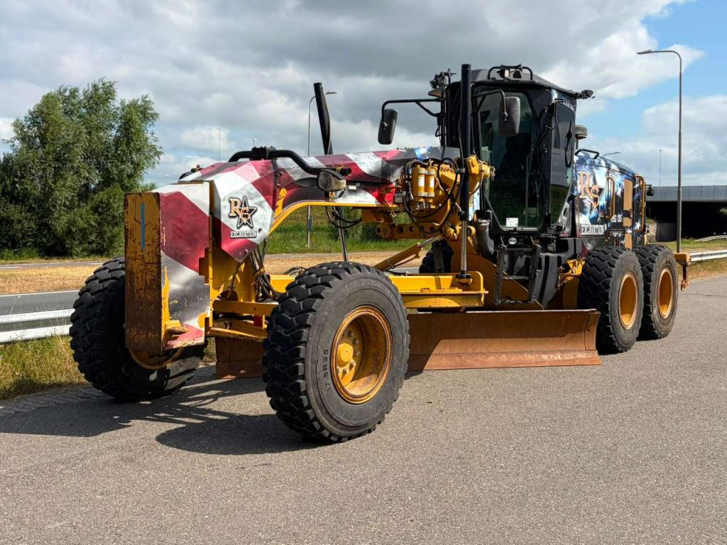 Caterpillar 140M2 Photo 2