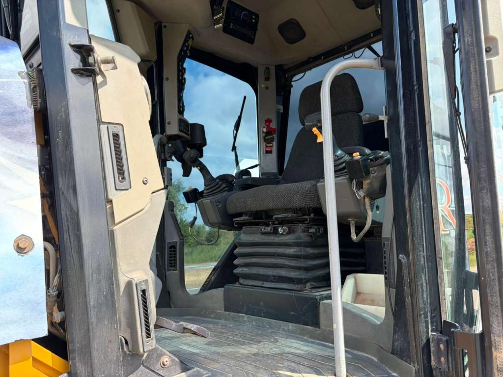 Caterpillar 140M2 Photo 23