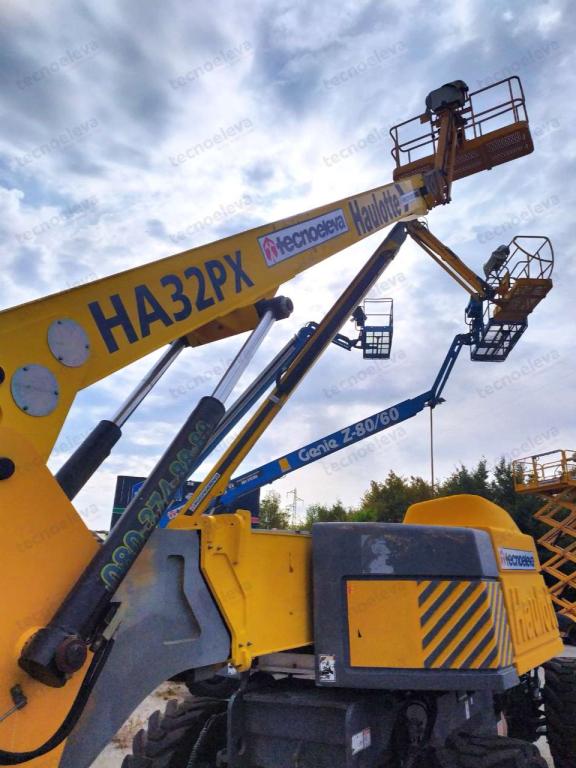 Haulotte HA32PX Photo 2