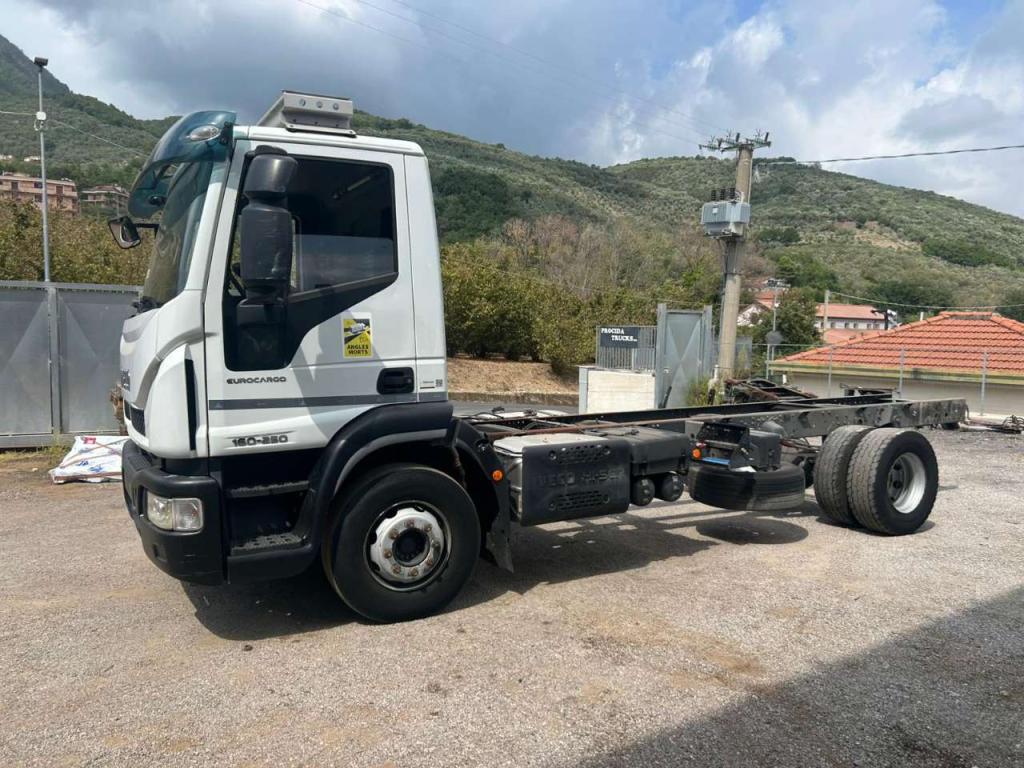 Iveco EUROCARGO 160-250 Photo 13
