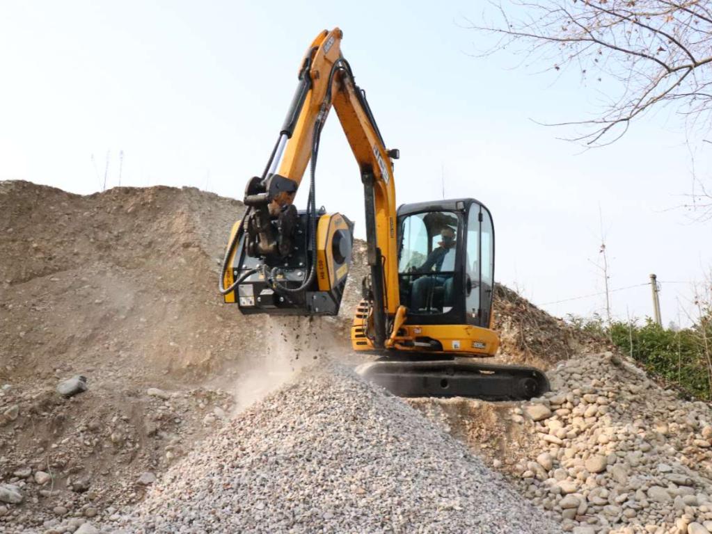 MB CRUSHER MB-C50 Photo 3