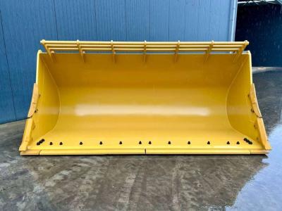 Caterpillar 980H incl. cutting edge + side protectors sold by Smitma B.V.