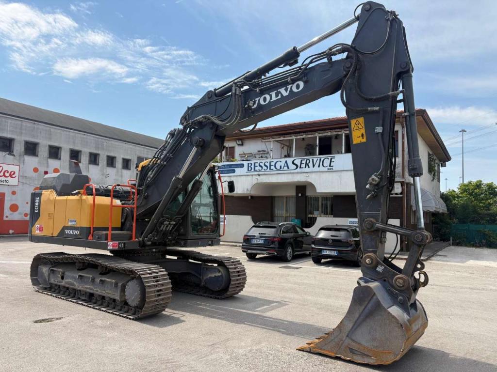 Volvo EC 160E Photo 3