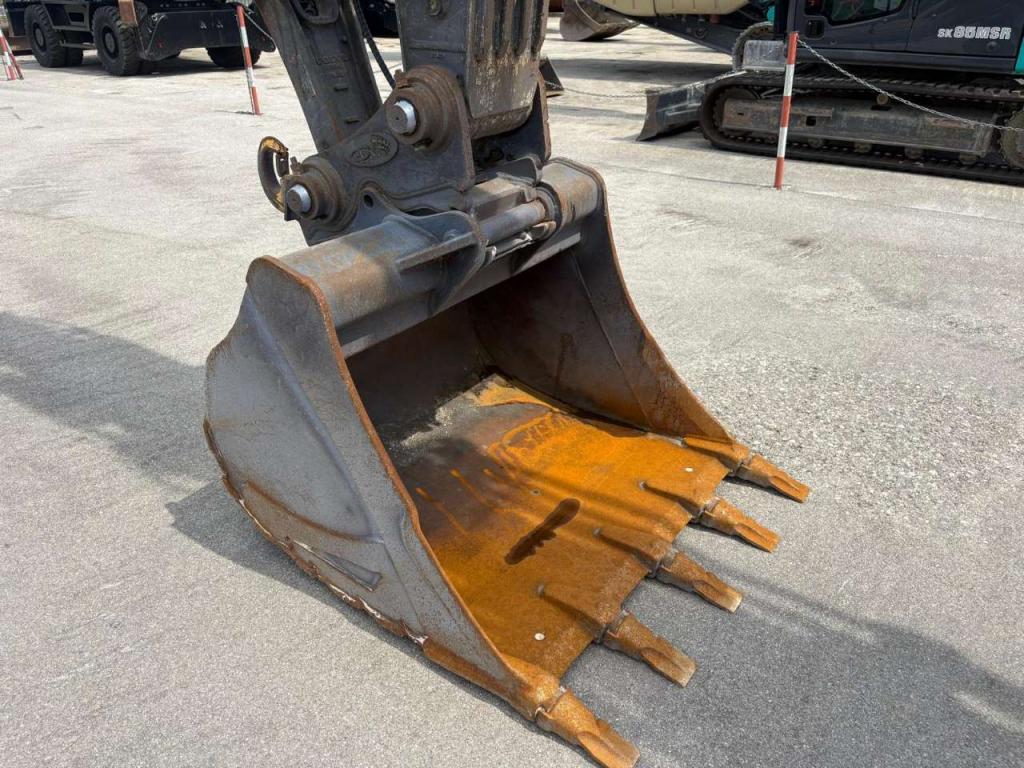 Volvo EC 160E Photo 5