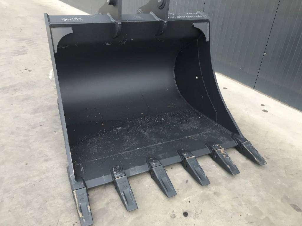 Volvo EC210 Photo 3