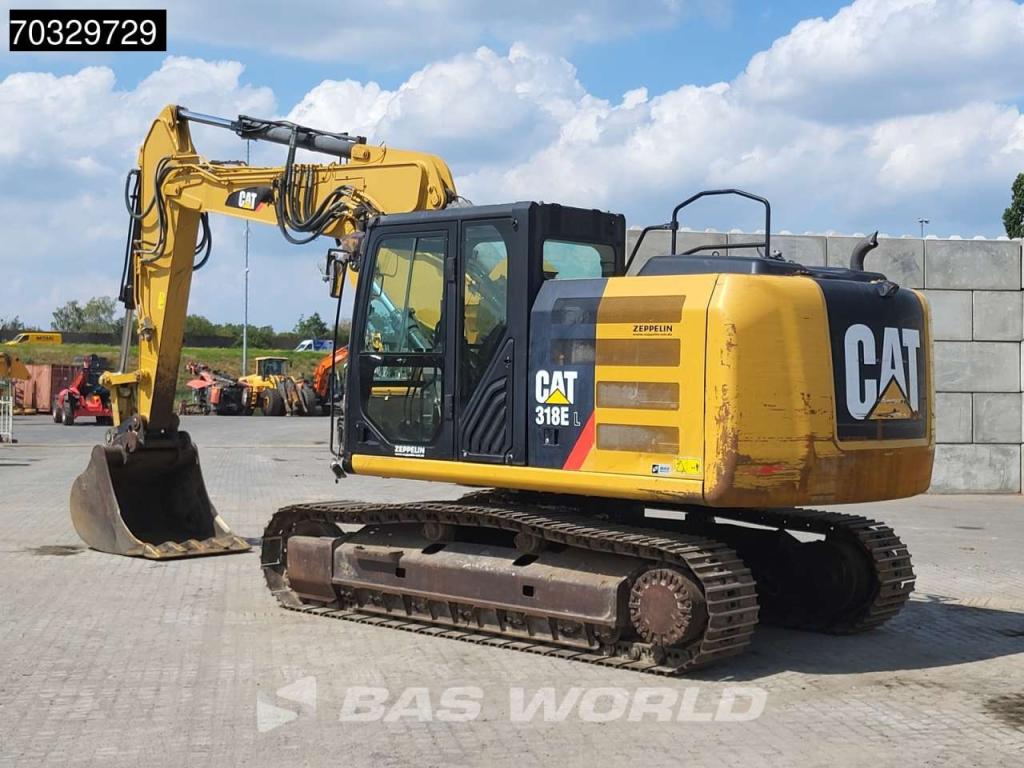 Caterpillar 318 E Photo 2