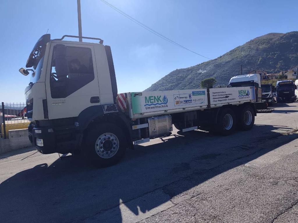 Iveco TRAKKER 260T45/P Photo 29