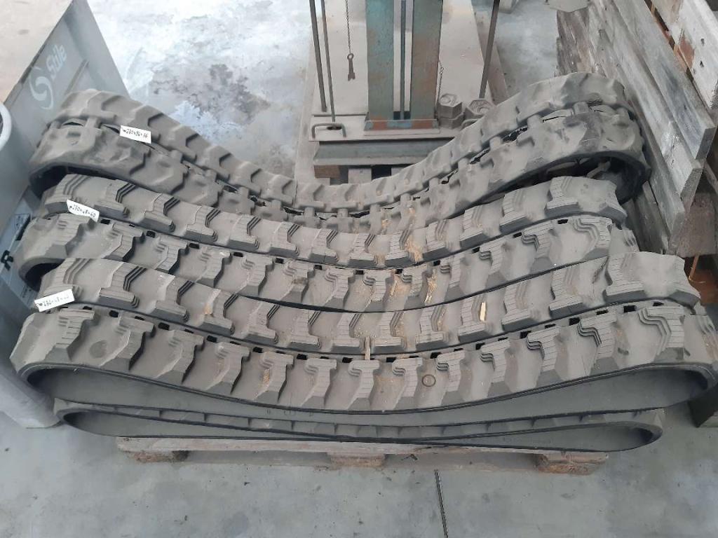 Solideal Rubber tracks Photo 1