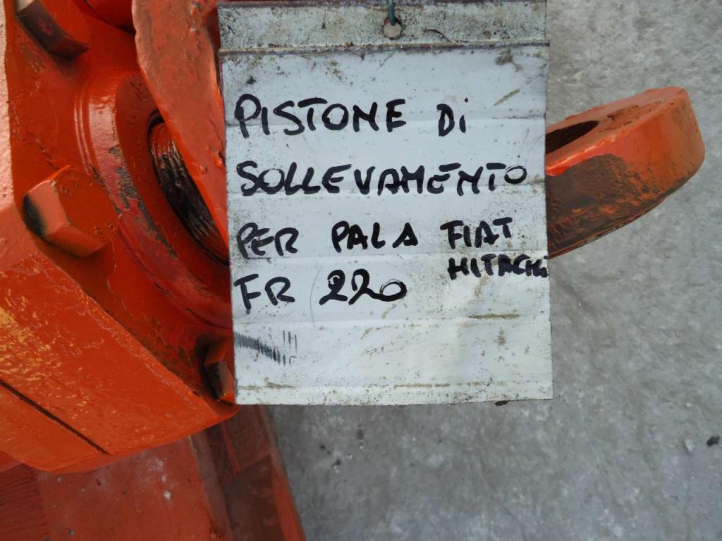 Lifting piston for Fiat Hitachi FR220 Photo 5