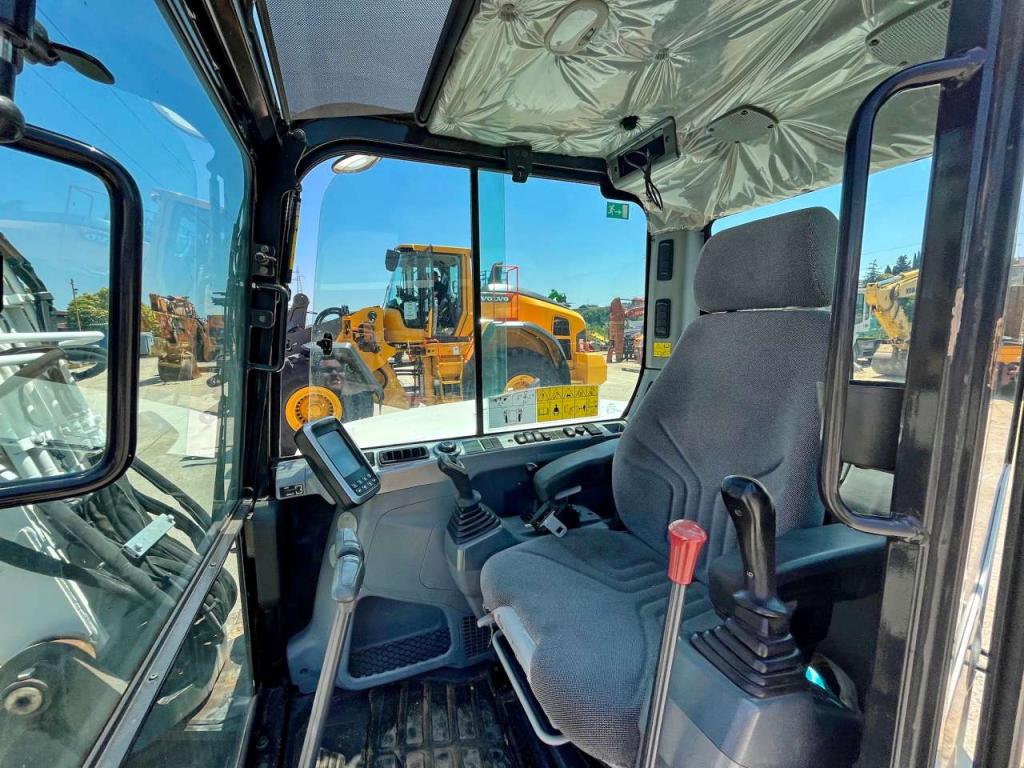 Bobcat E85 Photo 5