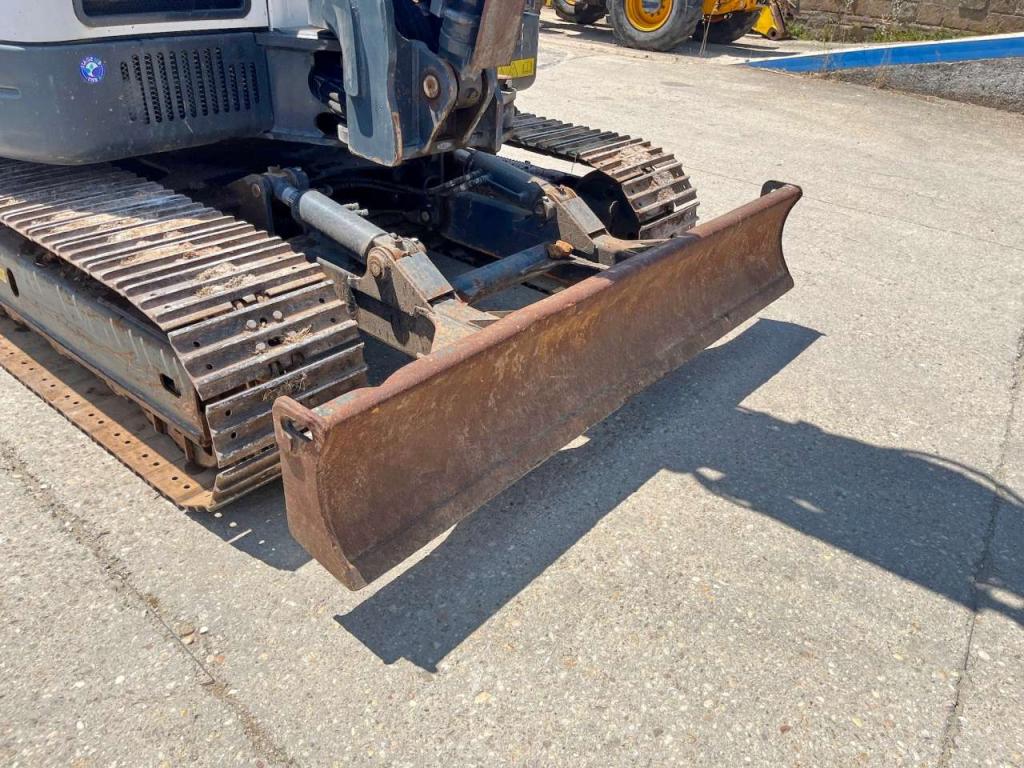 Bobcat E85 Photo 8