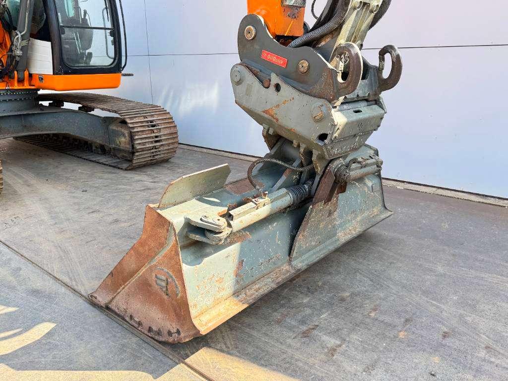 Liebherr R924LC - Triple Boom / Tilting Bucket Photo 14