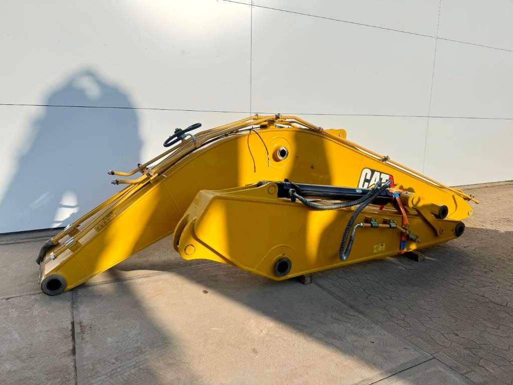 Caterpillar 323 BOOM + STICK (BRAND NEW / Hammer Lines) Photo 2