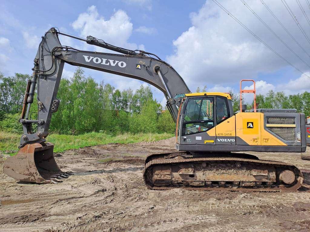 Volvo EC 300 EL Photo 1