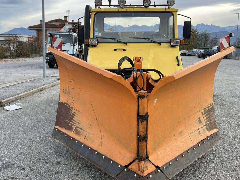 Unimog U130 Photo 2