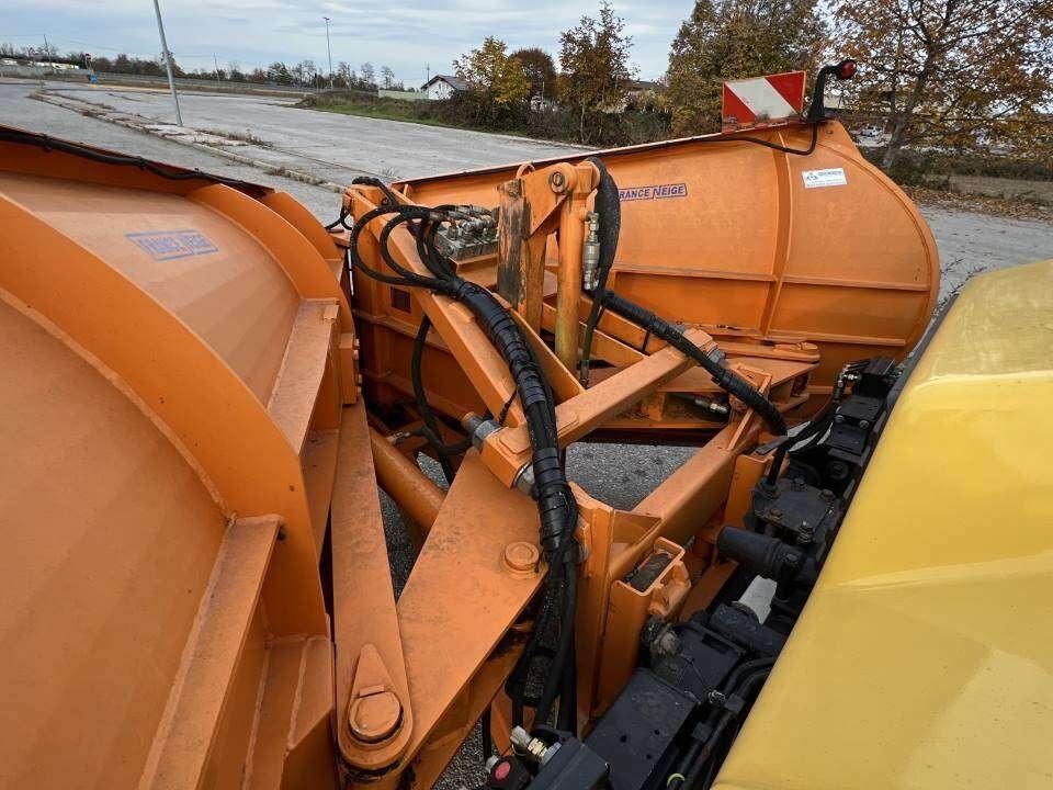 Unimog U130 Photo 9