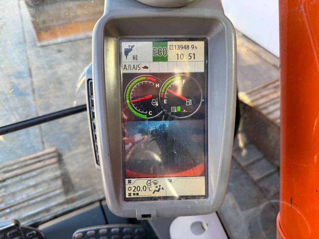 Hitachi ZX210-5B - Hammer Lines / Automatic Greasing Photo 13