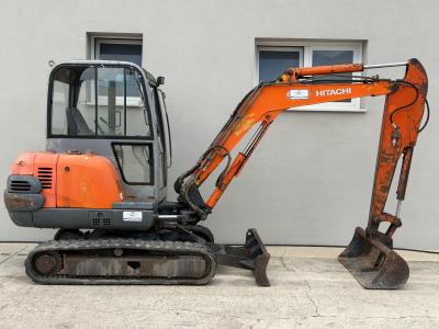 Hitachi ZAXIS 35 sold by Ideal Macchine Srl