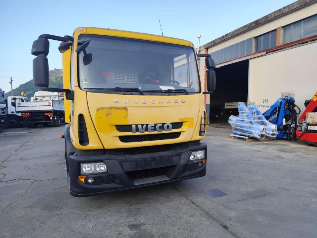 Iveco EUROCARGO 120E28P Photo 29