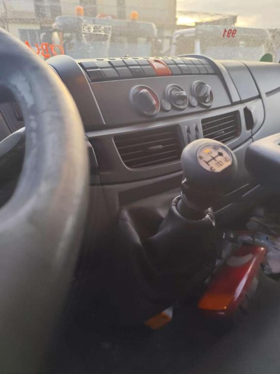 Iveco EUROCARGO 120E28P Photo 8