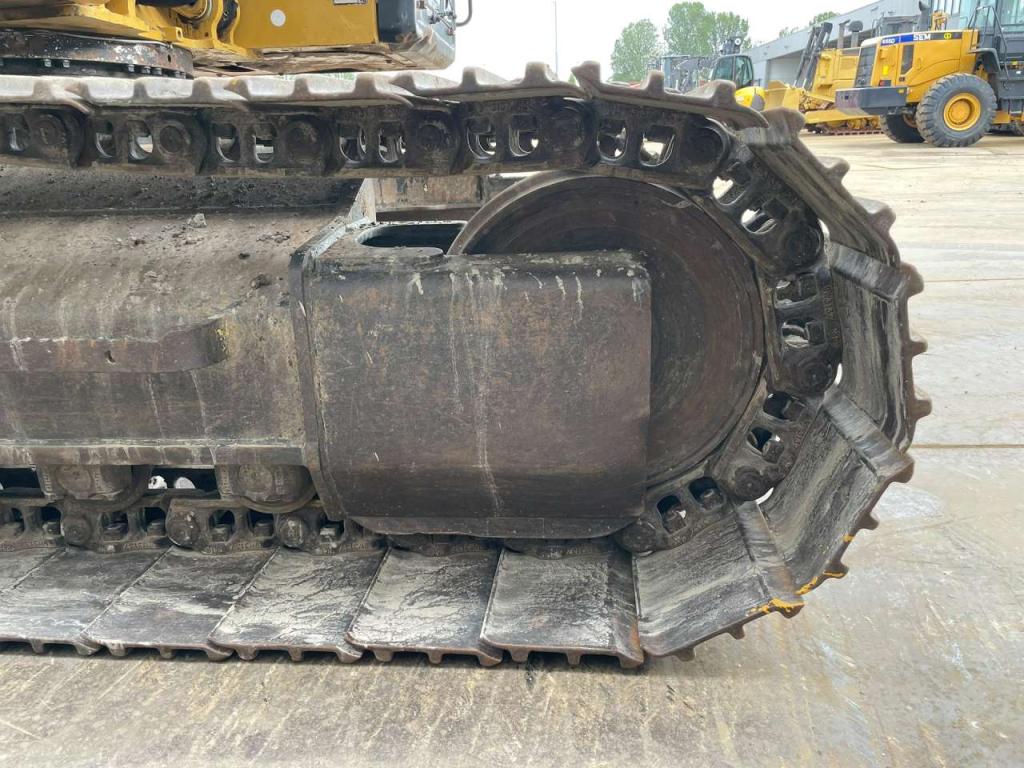 Caterpillar 320FL Photo 11
