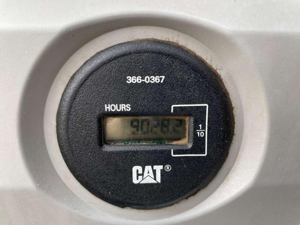 Caterpillar 320FL Photo 19