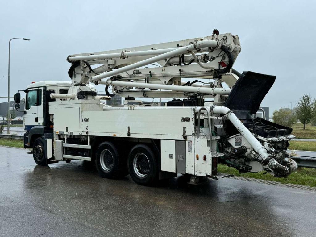 Man TGA 26.360 6x4 with Putzmeister BSF24-4.16 24m Concrete Pump Photo 12
