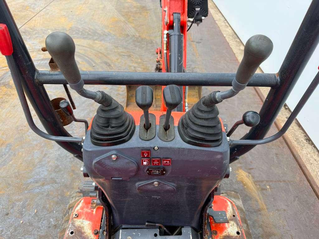Kubota U10-3 - Hydr. Undercarriage / Hammer Lines Photo 10